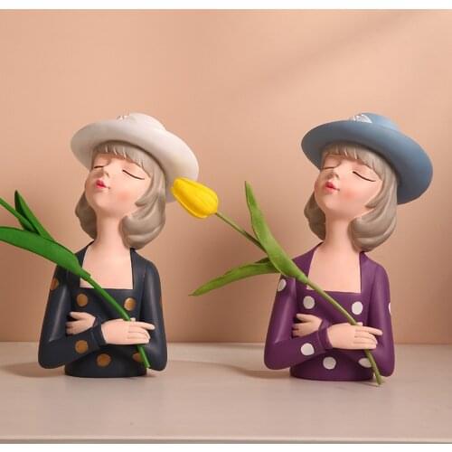 Creative Resin Read Girl Sculpture Ornaments Girl Statue Crafts Home Decoration Accessories Birthday Gift for Girlfriend or Wife