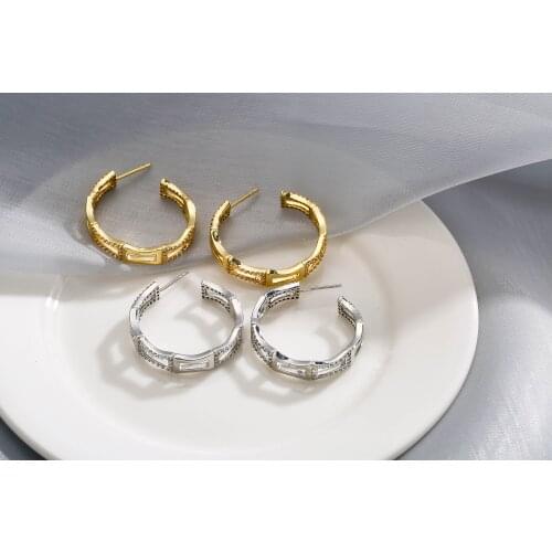 HECHENG,1 pair,Exaggerated Big Circle Hoop Earring For Women,Simple Gold Geometric Large Round Hoop Earrings