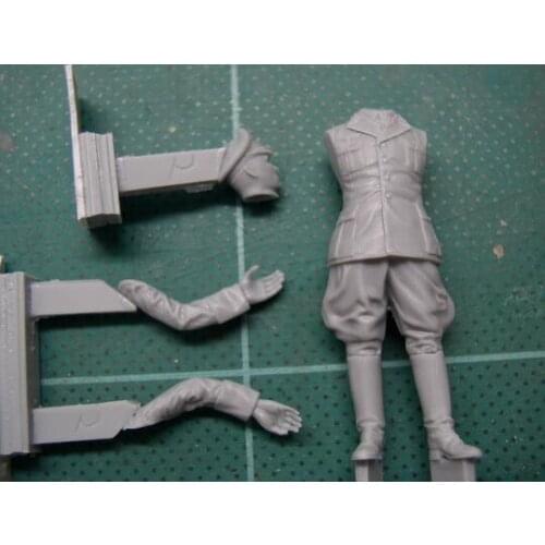 1/35 Resin Kits WWII German Commander Rommel 1pc (Unassembled Uncolored)