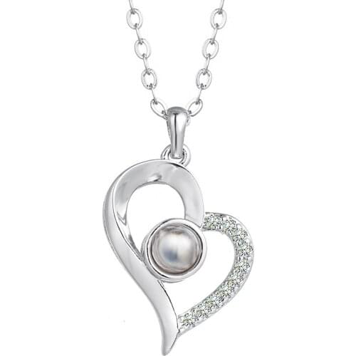 Bettyue Brand Letter Necklace 100 languages I love you Projection Heart Shape Pendant Necklace For Women Wedding Jewelry Gift