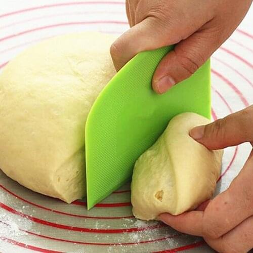 1PC New Kitchen Cream Spatula DIY Pastry Cutters Fondant Dough Scraper Cake Cutter Pastry Baking Tools Cooking Accessories