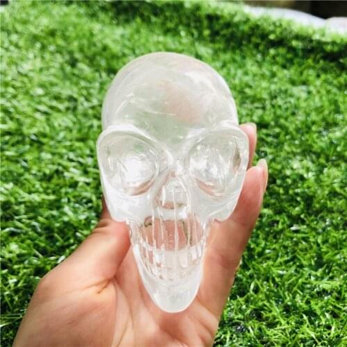 Natural white crystal quartz crystal skull can be used as a home decoration to remove negative energy