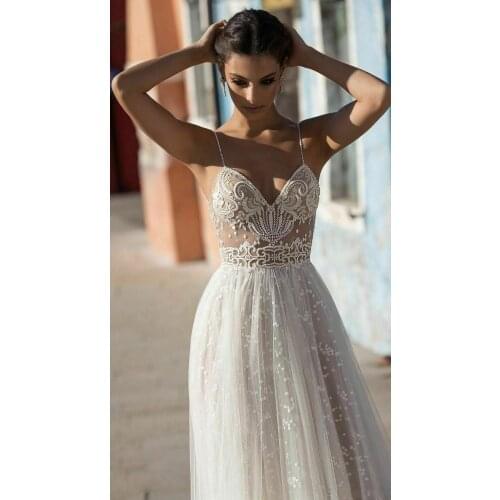 Summer Beach 2020 Spaghetti Strap V Neck Wedding Dresses Bridal Gowns Side Split Custom Made Lace Wedding Dress