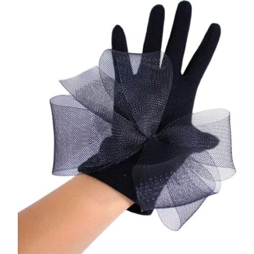 Wool Gloves Female Big Flower 22cm Short Style Black White Autumn Winter Elastic Mesh Laceness Fashion Women Gloves WYM01