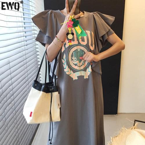 [EWQ] Korea Chic Summer Trend Women O Neck Ruffle Stitching Loose Fashion Cartoon Letter Print Flying Sleeves Dress 2021 16W1712