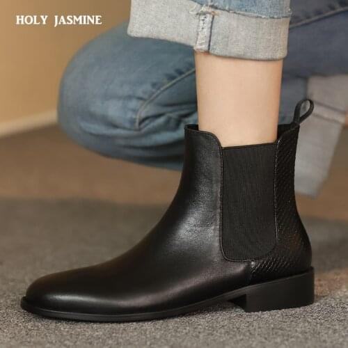 Genuine Leather Ankle Boots for Women Low-heel with Round Toe Ladies Chelsea Boots Slip-on Spring/Autumn Women Short Boots Shoes