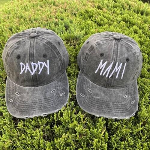 Daddy Mami Letter Embroidery Hole Outdoor Shading Baseball Cap Adjustable Sun Protection Men Dad Hat Couples Snapback Caps