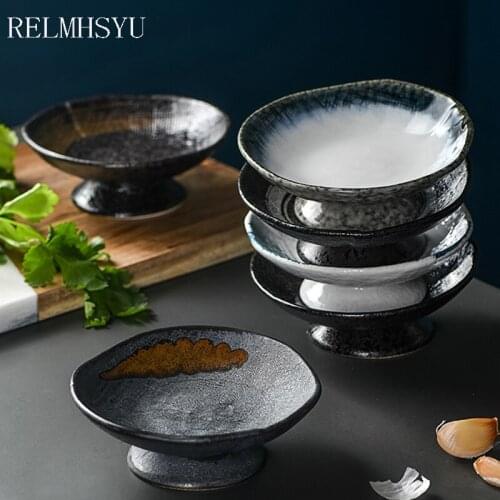1PC RELMHSYU Japanese Style Retro Ceramic High-Foot Saucer Snack Small Fruit Dish Plate Home Tableware