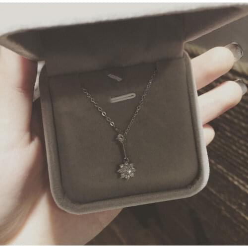 Micro sunflower flower Rhinestone Pendant Necklace Korean clavicle chain simple girl student trend Necklace Gift