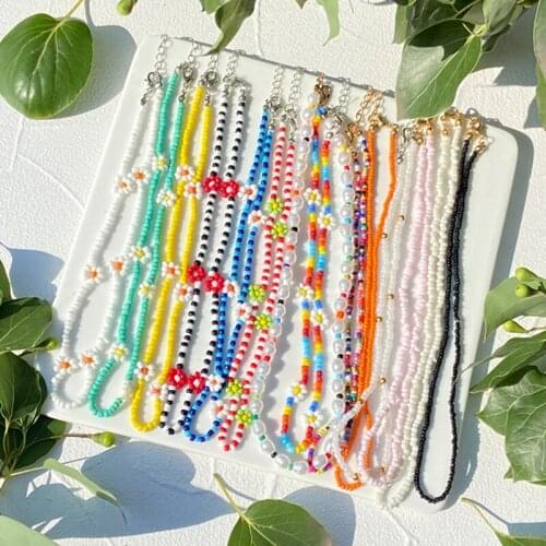 Fashion Bead Strand Beaded Choker Necklace For Women Bohemian Colorful Handmade Short Beaded String Necklace Collar Jewelry