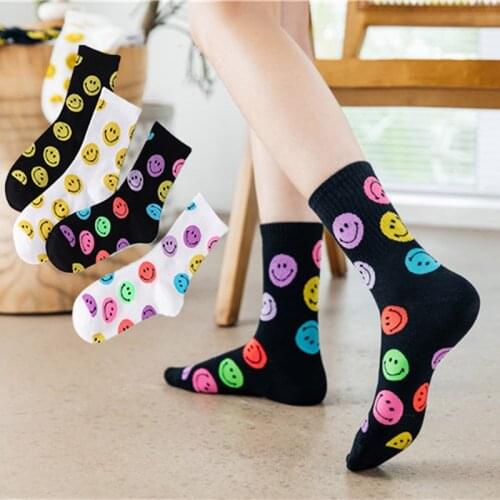Japanese Harajuku Kawaii Smile Face Grils Socks Fashion Spring Autumn Cotton female funny socks lovely Smiley Print women Socks
