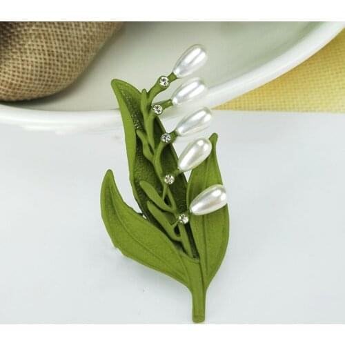 Fashion Green Enamel Leaf Brooches For Women 2019 Spray Paint Metal Crystal Pearl Brooch Pins Plant Jewelry Wholesale