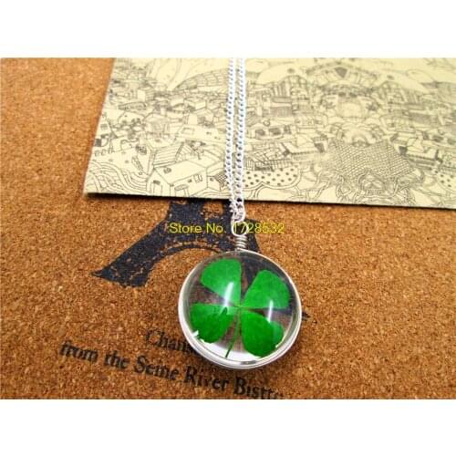 12pcs/lot Fashion clover necklace 25mm Natural real Four Leaf Clover necklace transparent Glass pendant Necklace