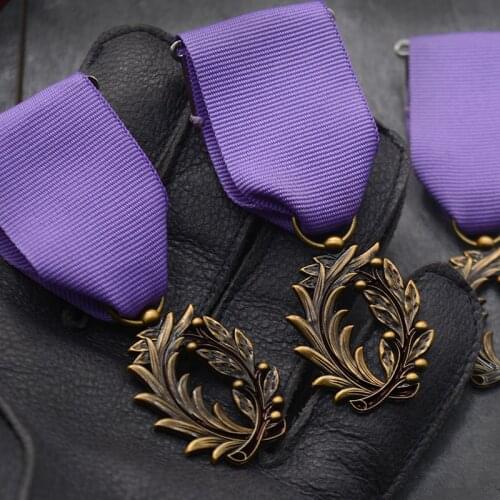 France Palm Leaf Purple Knight Medal Highest Honor Medal For Cultural Education Brooch Pin Collection Wear Accessories