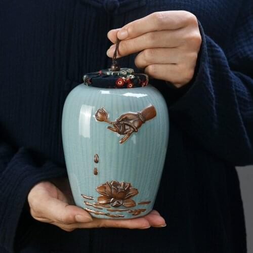 Ice Crack Glaze Ceramic Funeral Pet Urn for Memorials - Small Holds Up to 30 Cubic Inches of Ashes - Pet Cremation Urn for Ashes