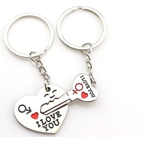 2020 New Lovers Key Chain Alloy Metal Oil Dripping Letter Heart Key Shape Split Key Buckle Jewelry Fashion Gifts