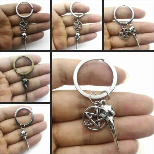 2020 New Bird Skull Keychain Gothic Dangle Long Keychain Steampunk Pentagram Raven Skull Key Ringhalloween Gift