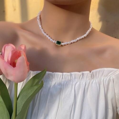 Bilandi 2021 Fashion Simulated Pearl Choker Necklace Cute One Layer Bow Resin Pendant Necklallcle For Women Jewelry Girl Gift