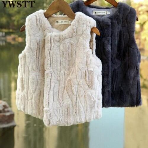 Girls Faux Fur Vest Coats Winter Warm Waistcoat Sleeveless Boys and Girls Baby Faux Fur Lamb Plush Waistcoat Outwear
