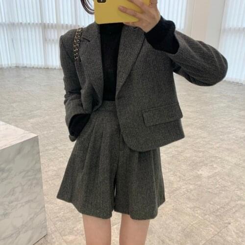 Autumn Winter Vintage Notched Collar Woollen Set Full Sleeve Loose Blazer High Waist Casual Wide Leg Shorts Two-piece Suit