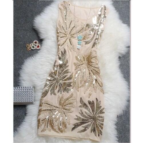 BAcklakeGirls New Mini Sequined A Line Scoop Neck Solid Color Cocktail Dresses Sleeveless Sexy Cocktail Party Dress