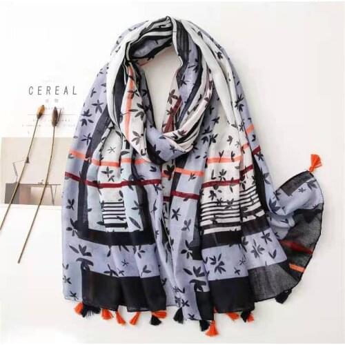 2021 New Fashion Leaf Print Tassel Scarf Shawls Long Soft Floral Scarves Hijab Wrap
