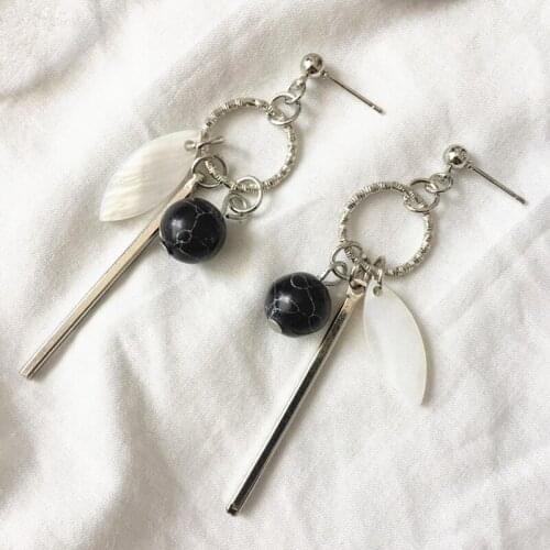 Wholesale 2020 Hot Fashion Tassel Texture Beads Shell Earrings For Women Long Black&White Stone Ear Jewelry Bijoux
