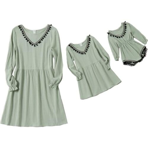 2021 Summer Family Matching Outfits Hot Sale Solid Color Long Sleeved Lace Female Dress Womens Mom Baby Girls Mommy Home Clothes