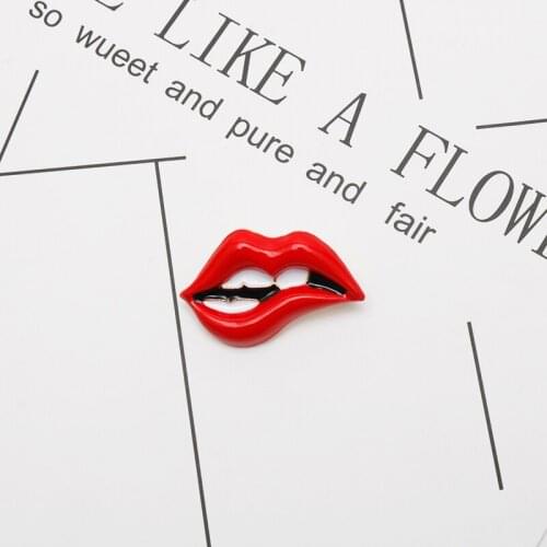 Personality Fashion Trend Broochs значки Броши значок аксессуары Jewelry Pin Brooches On Clothes Accessories Red Lips Brooches