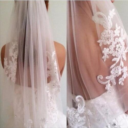 Beaded Appliques Wedding Veil Short Bridal Veils with Comb Wedding Accessoires One Layer Bride Veils