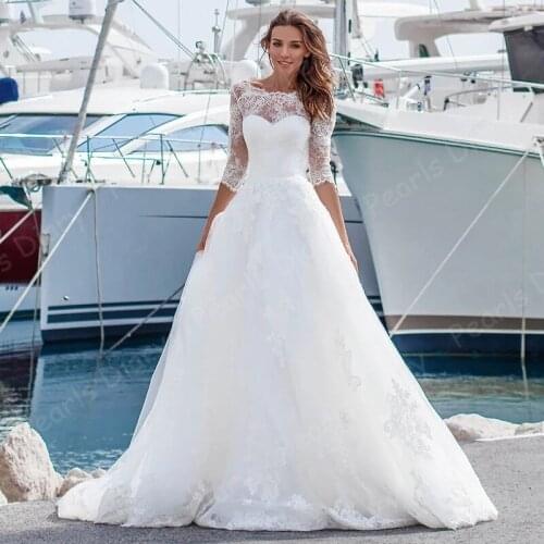 Excellent Lace Appliques Beach Bride Dresses A-line Wedding Gowns 2021 Scoop Neck Court Train Three Quarter Sleeve Bridal Dress