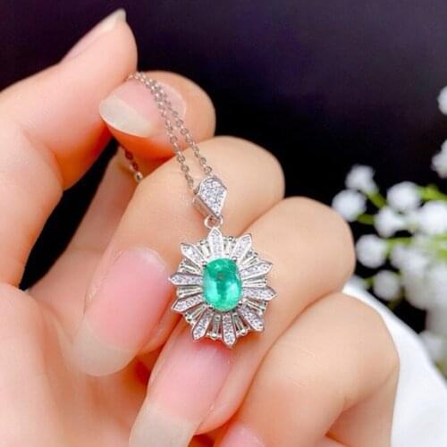 Sterling Silver 925 Emerald Gemstone Necklaces & Pendants Wedding for Women Fashion Jewelry Temperament Cute Sweater Necklaces