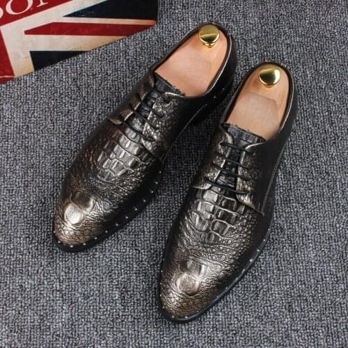 2021 crocodile pattern business dress leather shoes mens pointy lace-up leather mens British casual shoes