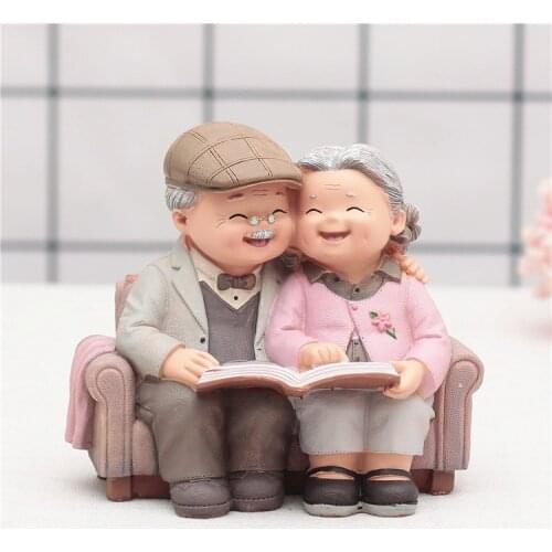Creative Old Man Birthday Marriage Wedding Gift Resin Old Man Granny Home Living Room Figure Ornament Mothers/Fathers Day Gift