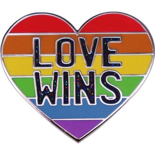 Love Wins LGBT Rights Gay Pride Rainbow Heart Flag Metal Enamel Lapel Clothes Coats Bag Badge Brooch Pin Accessories