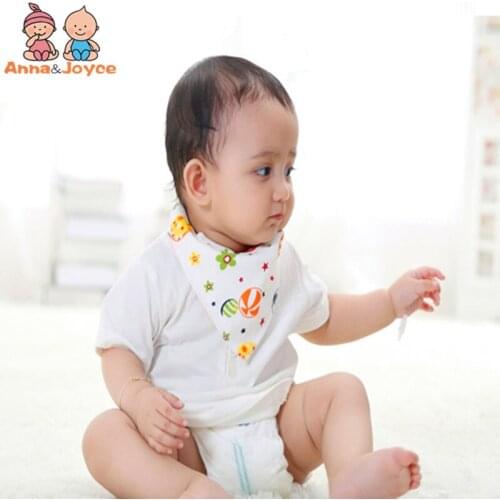 4PC/LOT 0-1 Years Baby Hot 2018 New 100% Cotton Fashion Soft Unisex Solid Comfortable Character Pattern Bibs
