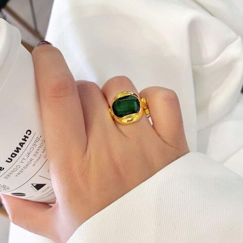 New Trendy Personalized Design Green Red Black Gold Finger Rings For Women Luxury Punk Stylish Ring Fashion Jewelry
