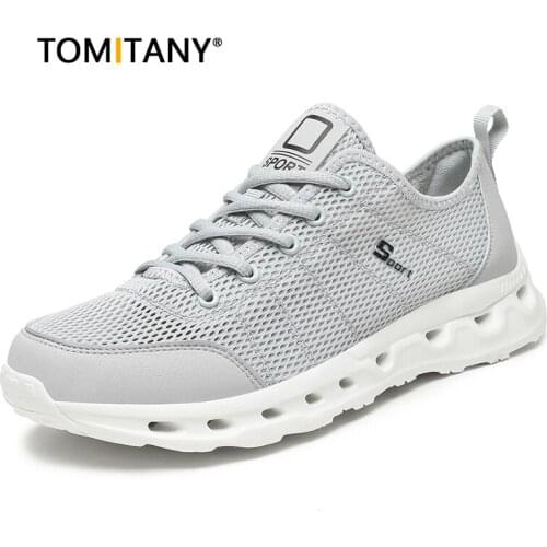 Summer Breathable Mesh Casual Shoes Wading Shoes for Men Soft Light Beach Shoes Men Sneakers Tenis Masculino Zapatillas Hombre