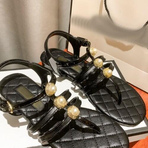 Kmeioo summer fashion flat sandals women ankle strap flat shoes elegant pearl t-strap sandal sheepskin shoe for ladies