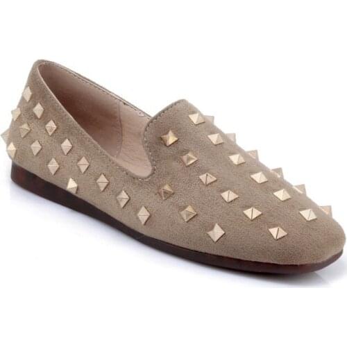 Female spring new joker rivet single shoes casual and comfortable size code 30 to 44 students 1228