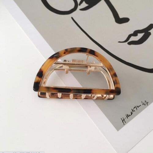 Korea Ins Metal Geometric Hollow Gripping Clip Semicircle Alloy Hairpin Girl Hair Accessories Metal Hair Crab Clamps Hair Clip