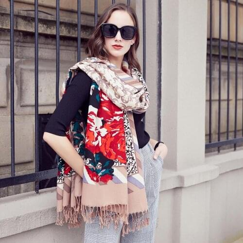 Wool Women Scarves Stoles Elegant Carf Warm Shawl Bandana Scarf Luxury Brand Muslim Hijab Beach Blanket Face Shield Foulard