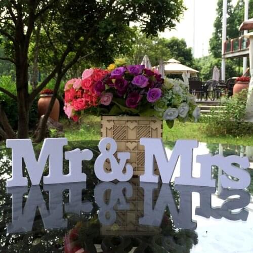 Wedding Decoration Mr & Mrs White Wooden Letters Sign For Sweetheart Table Decor