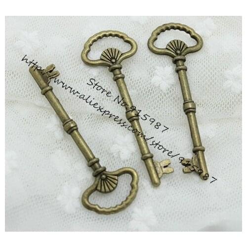Sweet Bell 15pcs/lot 22*63mm Antique Bronze Metal Alloy Lovely Large fan Key Charms Vintage Jewelry Keys Charms D05256