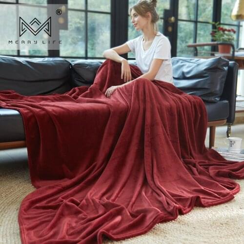 Merrylife Spring/Summer Flannel Blanket Plush Soft Burgundy Solid Color Throw Blanket Home Decorative Outdoor Indoor Oversized
