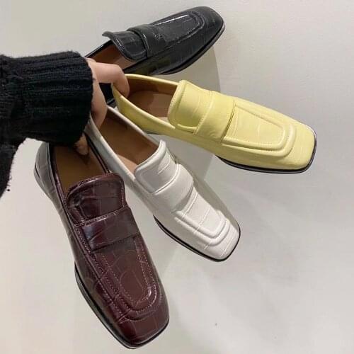 Womens shoes new crocodile-print small leather shoes British 2021 flat-soled Lofo shoes square one foot thick sole single shoes