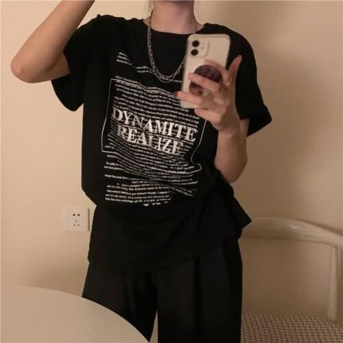Tops Design Sense Niche Loose T-shirt Female Black Letter Printing Short-sleeved New Summer Half-sleeved Top