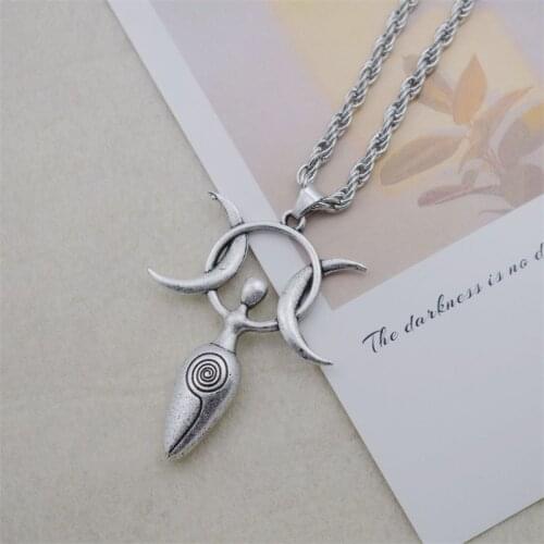 Wiccan Moon Fertility Goddess Love Heart Neckalce Spiritual Jewelry