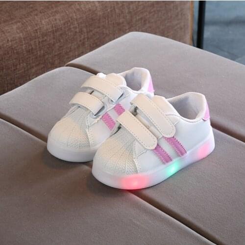 Childrens 2021 Sport LED Shoes Girls Boys Running Glowing Sneakers Baby Toddler Breathable Shoes Princess Luminous Sneakers