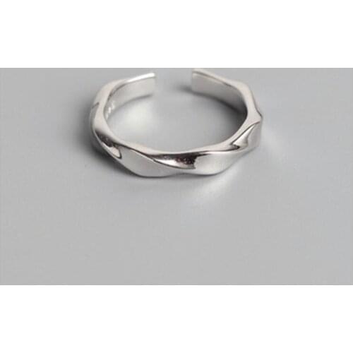 New Fashion Personality Korean Style 925 Sterling Silver Not Allergic Twisted Wave Smooth Temperament Opening Rings SR476